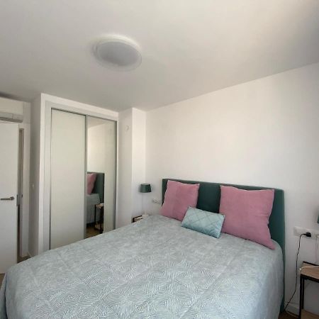 Relaxing Modern Beachfront Apartment - Amazing Sea View Κάλπε Εξωτερικό φωτογραφία