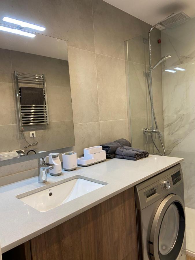 Relaxing Modern Beachfront Apartment - Amazing Sea View Κάλπε Εξωτερικό φωτογραφία