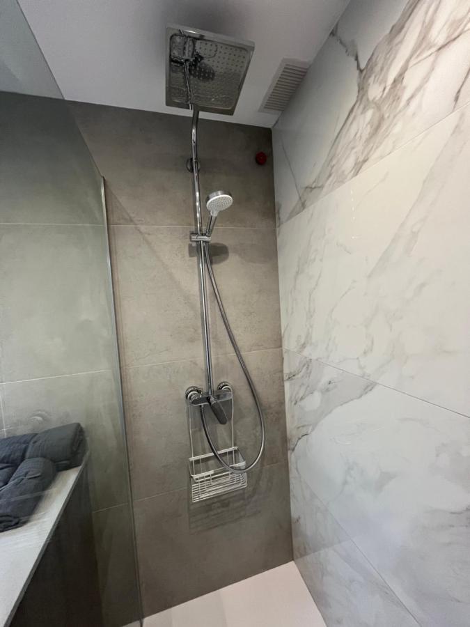 Relaxing Modern Beachfront Apartment - Amazing Sea View Κάλπε Εξωτερικό φωτογραφία