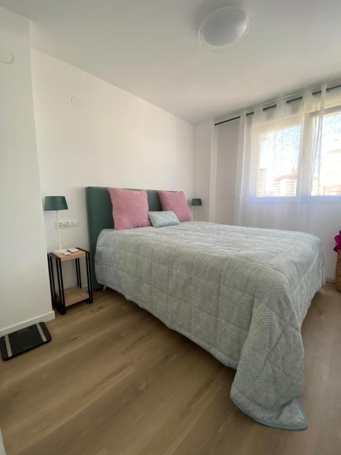 Relaxing Modern Beachfront Apartment - Amazing Sea View Κάλπε Εξωτερικό φωτογραφία